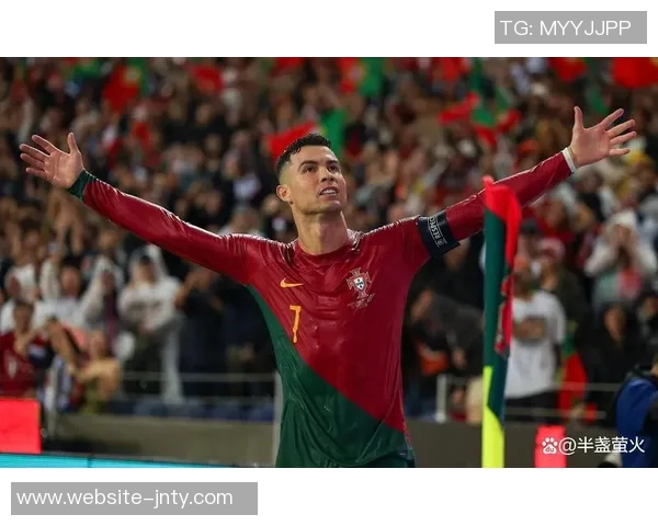 世界杯官推发布42队海报无C罗引发热议已删除原贴引关注