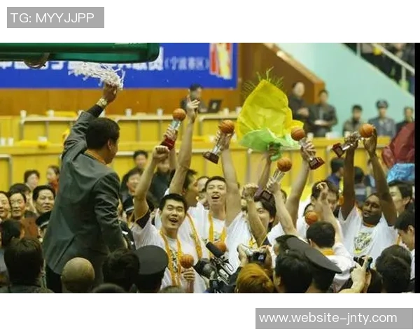 洛伊德带领王牌队实现总决赛十连胜三次夺冠三次横扫对手的辉煌历程
