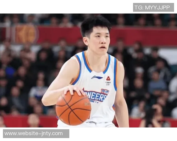 林庭谦半场表现平平10投仅3中拿下7分2篮板2助攻正负值惨淡27