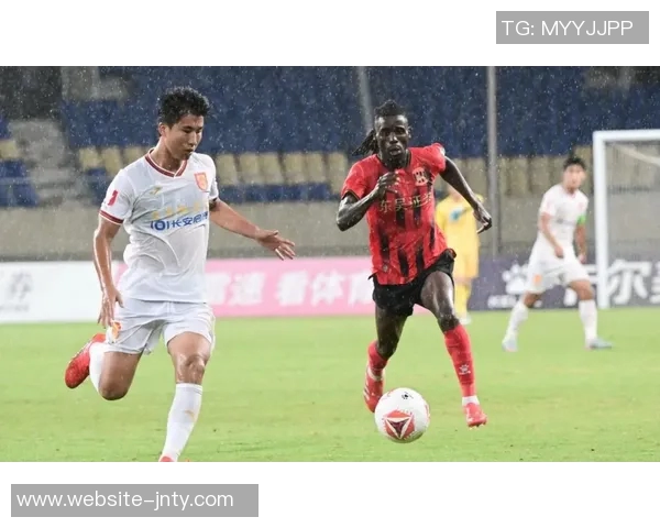 国安U21新星戴金宇试训中超升班马重庆铜梁龙展现潜力