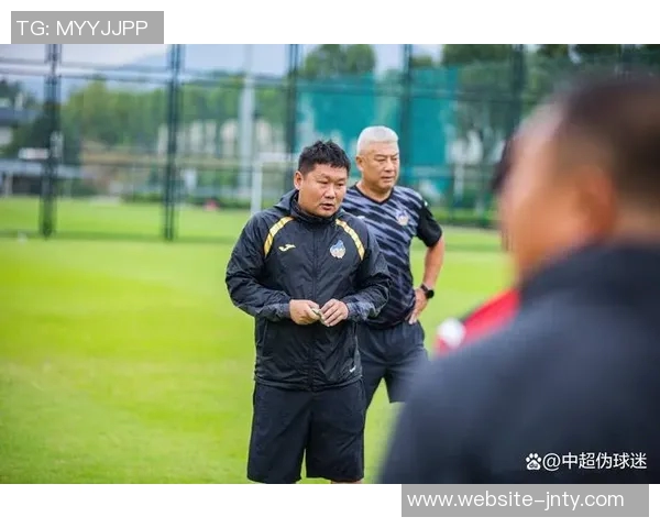 国安U21新星戴金宇试训中超升班马重庆铜梁龙展现潜力