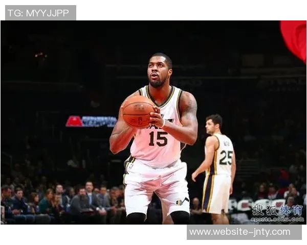 沃尔夫表现不佳正负值惨淡9投仅2中三分球全失仅得6分伴随4次失误